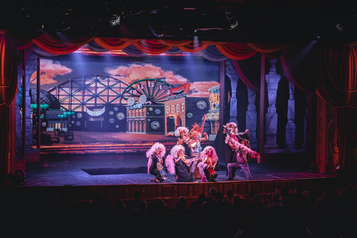 How Gourmet Dining Elevates Live Entertainment Experiences